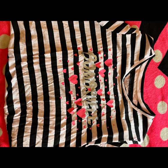 10 Vs pink tops pride - Picture 3 of 5